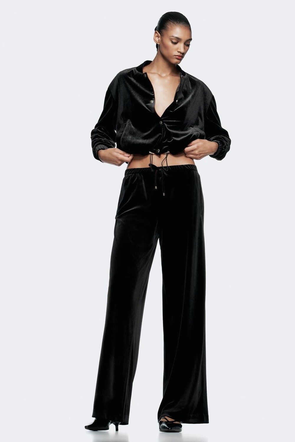 

Широкие бархатные брюки ZARA, черный