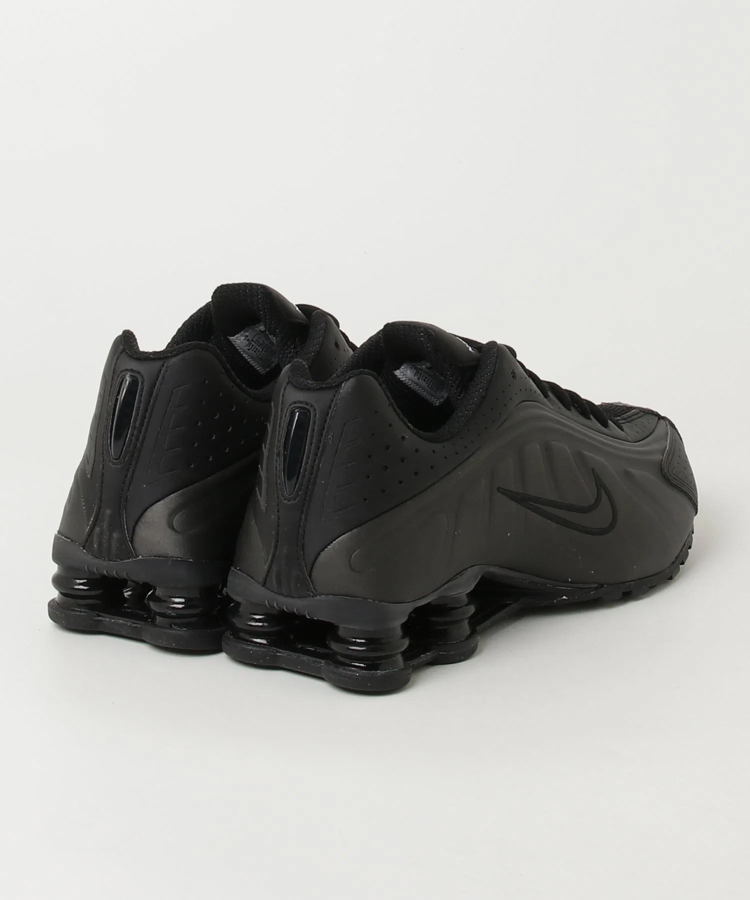 Мужские кроссовки NIKE SHOX R4 — фото 2
