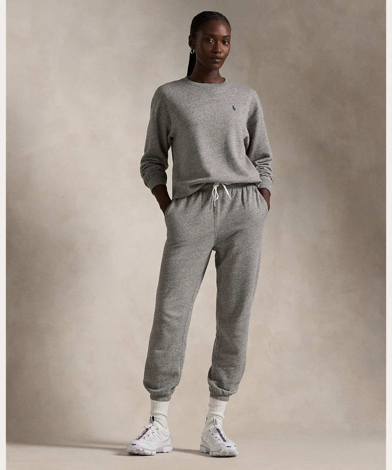 Свитшот флисовый с круглым вырезом Polo Ralph Lauren Relaxed Fit серый — фото 3