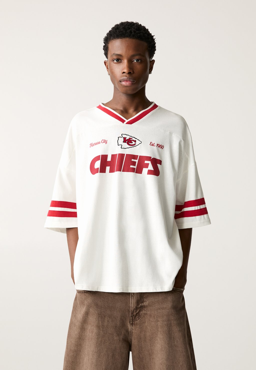

Футболка с принтом NFL KANSAS CITY CHIEFS PULL&BEAR, песочный