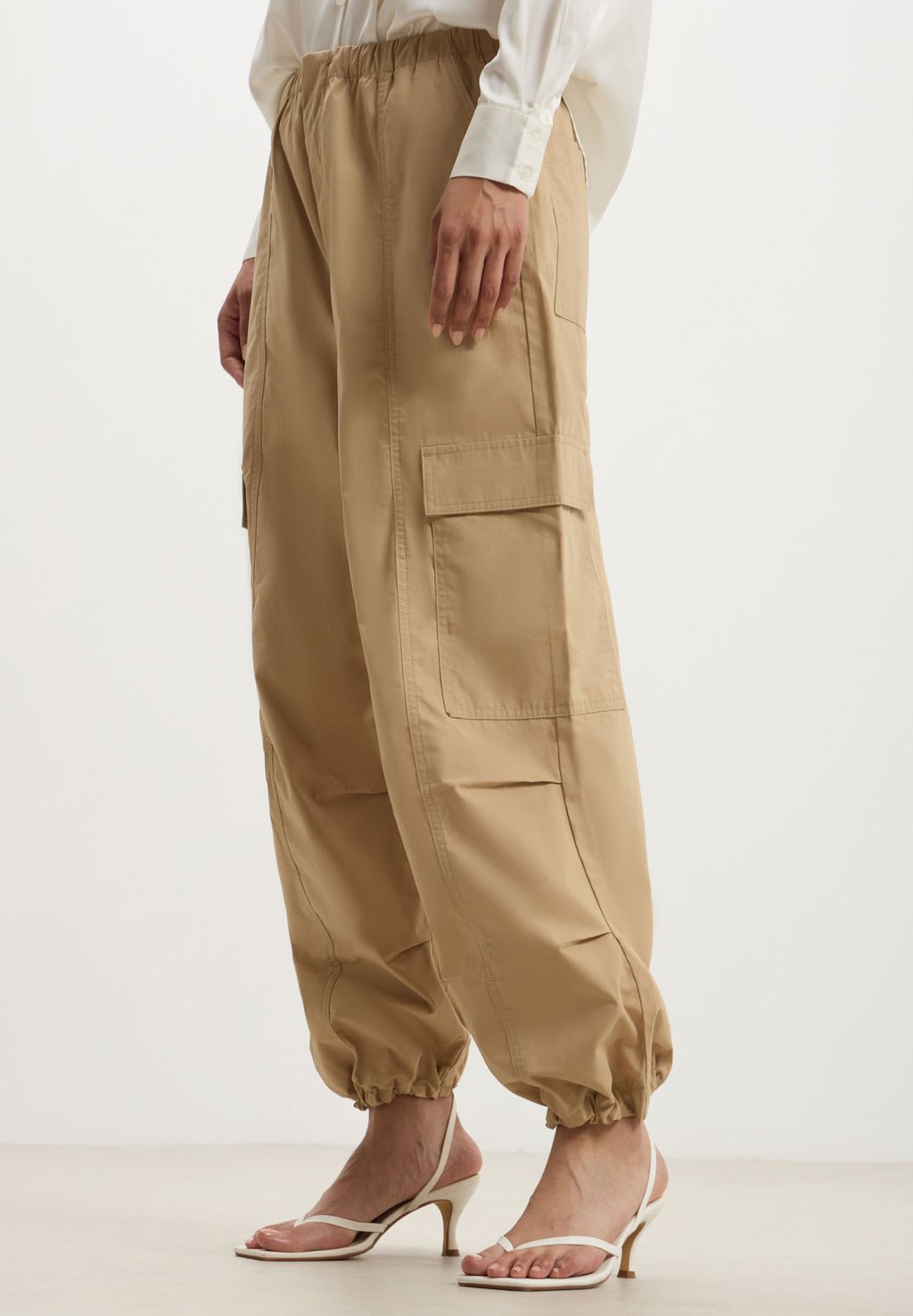 

Брюки-карго PARACHUTE IN TWILL Calliope, бежевый