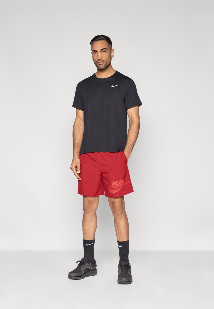 Спортивные шорты Nike Performance Sports shorts, Team Crimson/Light Crimson/Light Pink — фото 2