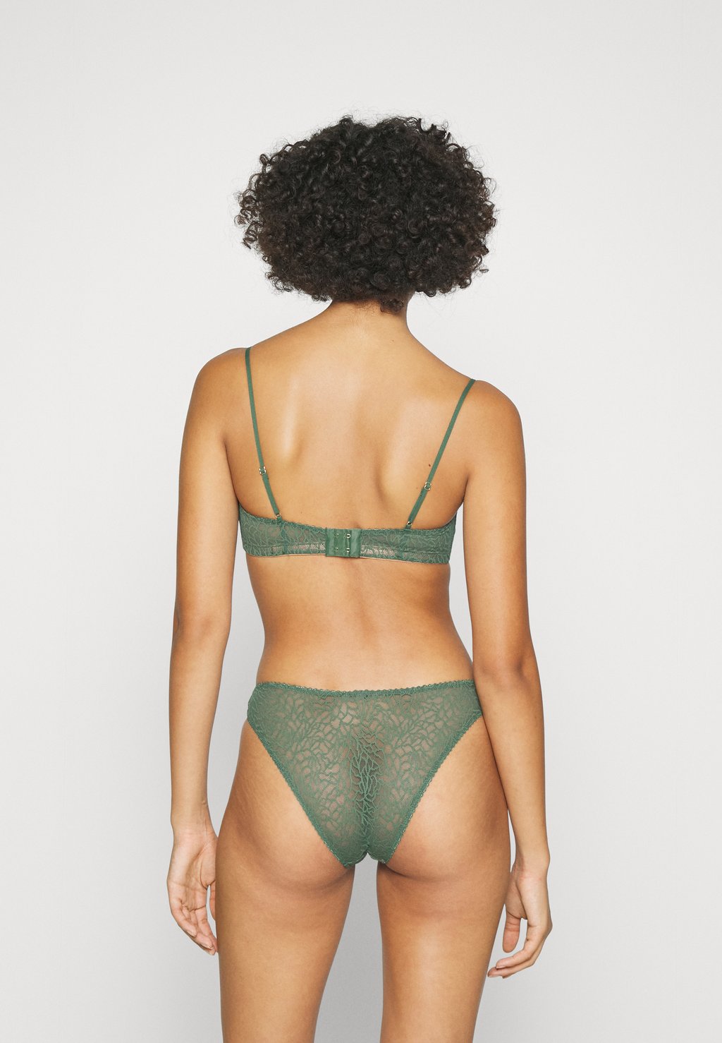 

Бюстье TORAUP BANDEAU Underprotection, зеленый