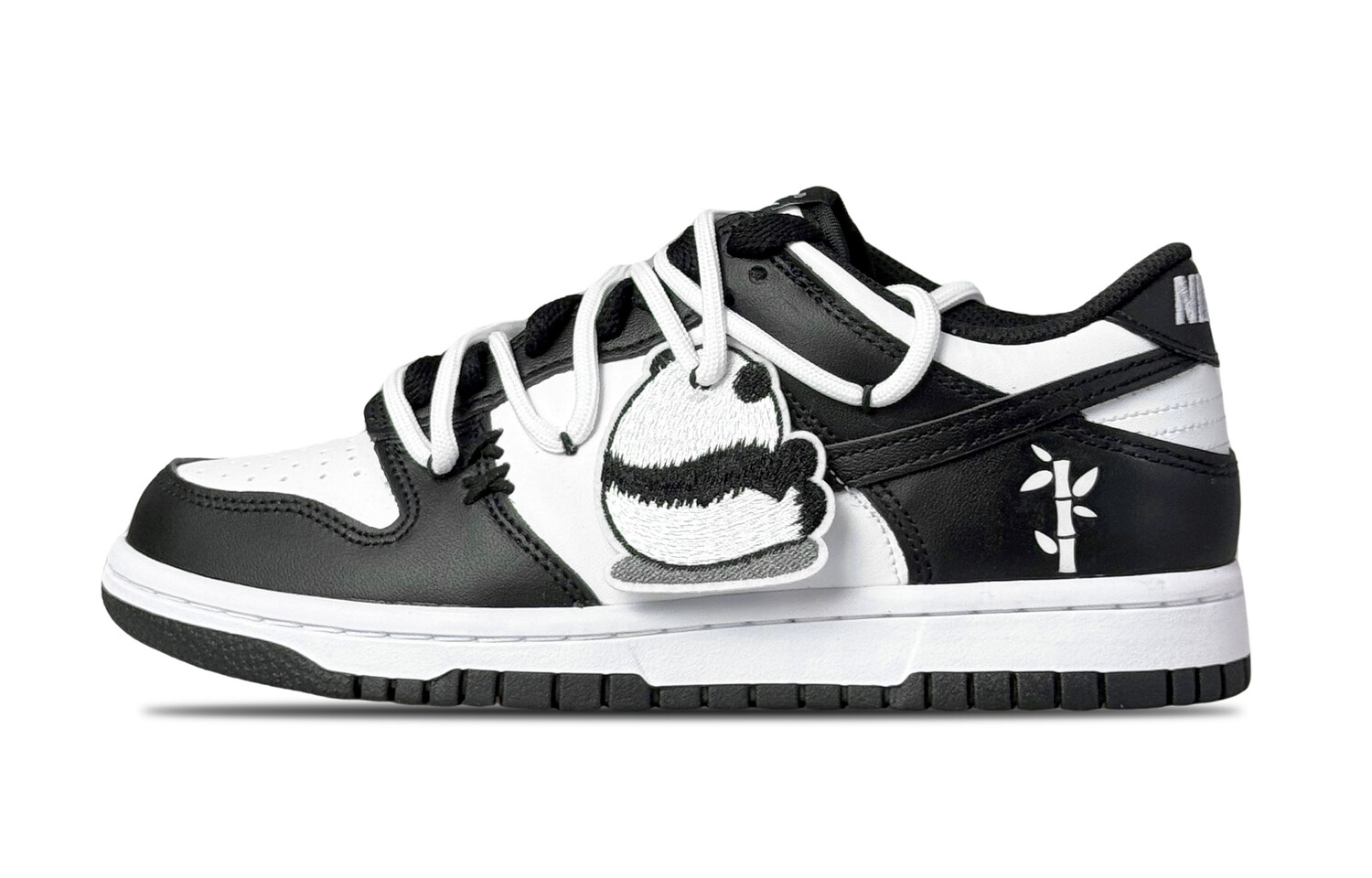 

Женские кроссовки для скейтбординга Nike Dunk, Black/White