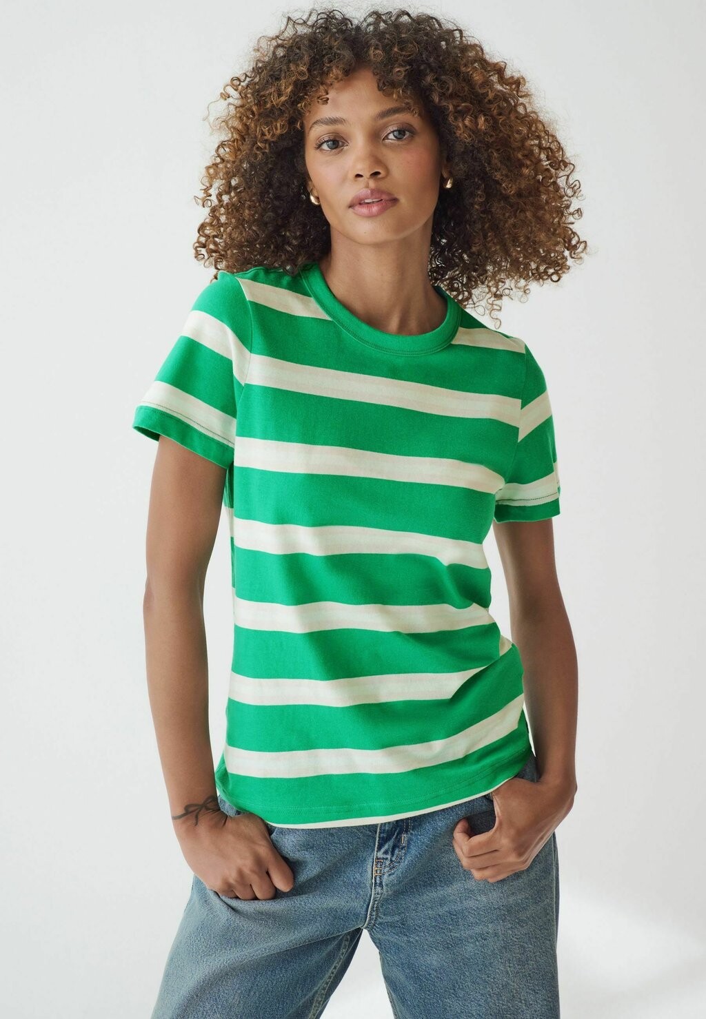 

Футболка с принтом SHORT SLEEVE CREW NECK REGULAR FIT Next, зеленый