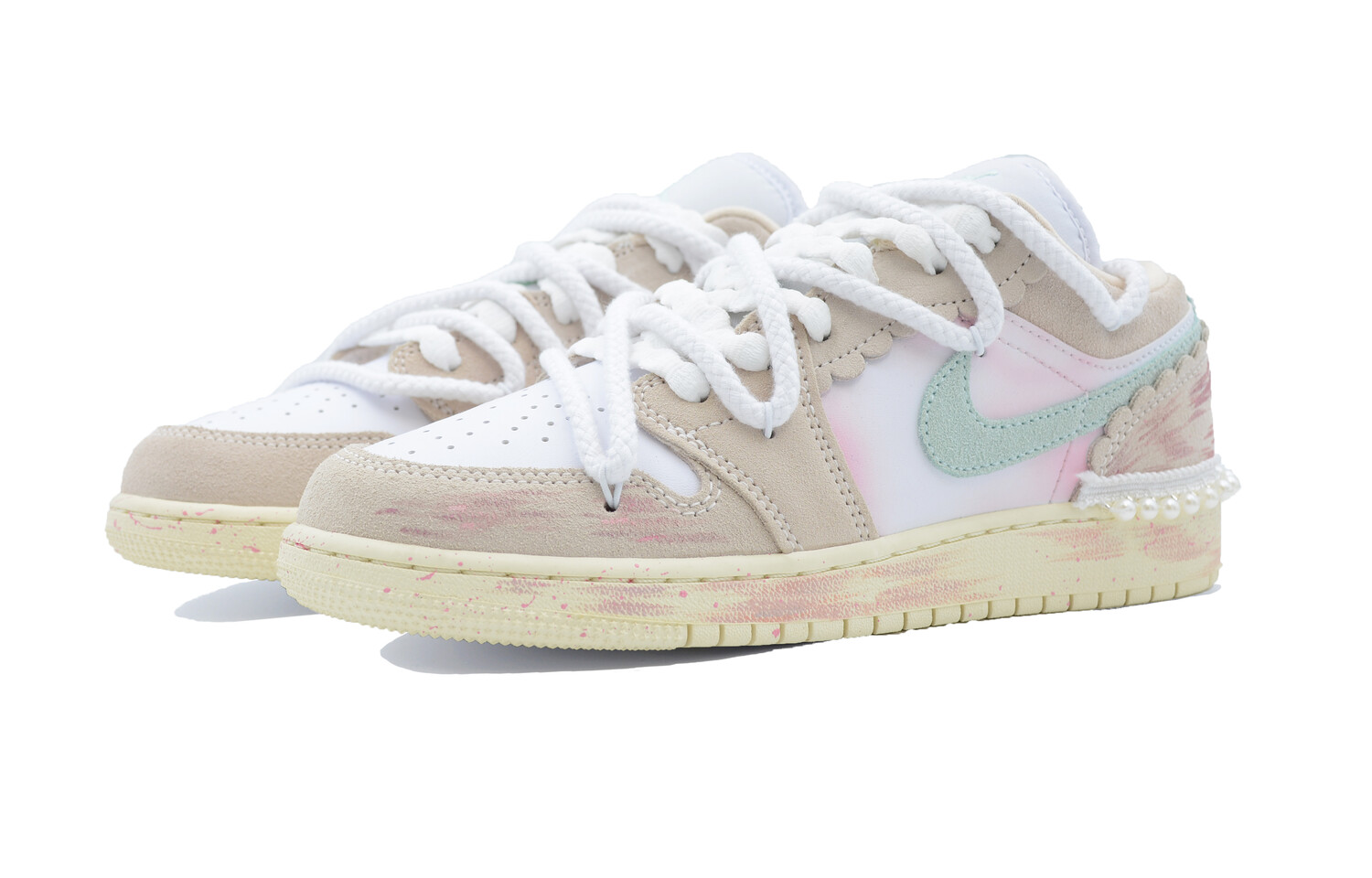 

Кроссовки Air Jordan 1 Vintage Basketball Shoes Women's Low-top White, розовый