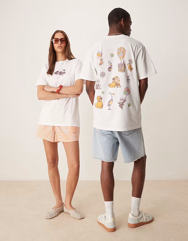 

Футболка унисекс оверсайз ASOS DESIGN Disney Pixar белого цвета с принтами персонажей Up
