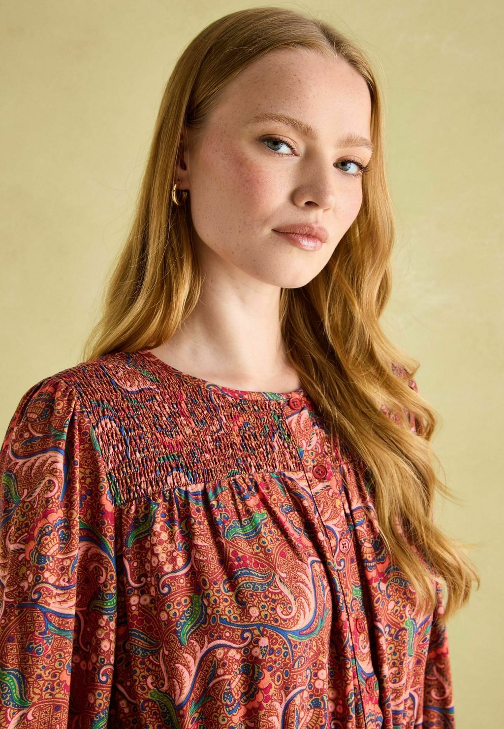 

Повседневное платье REGULAR FIT FELICITY SMOCKED MIDI Tom Joule, красный