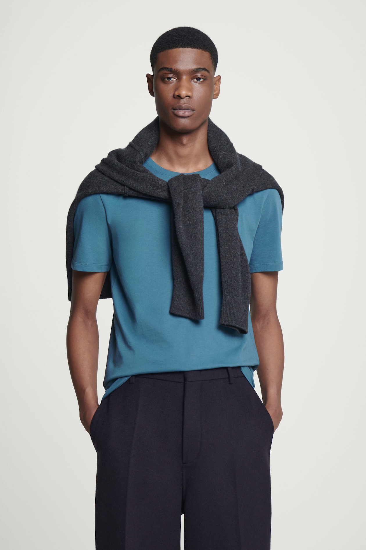 

Хлопковая футболка-regular fit COS, синий
