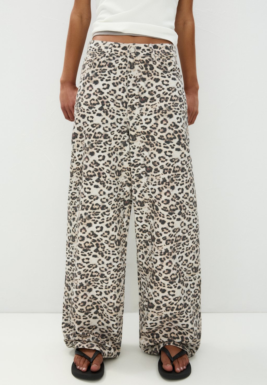 

Джинсы свободного кроя ANIMAL - BAGGY PULL&BEAR, коричневый