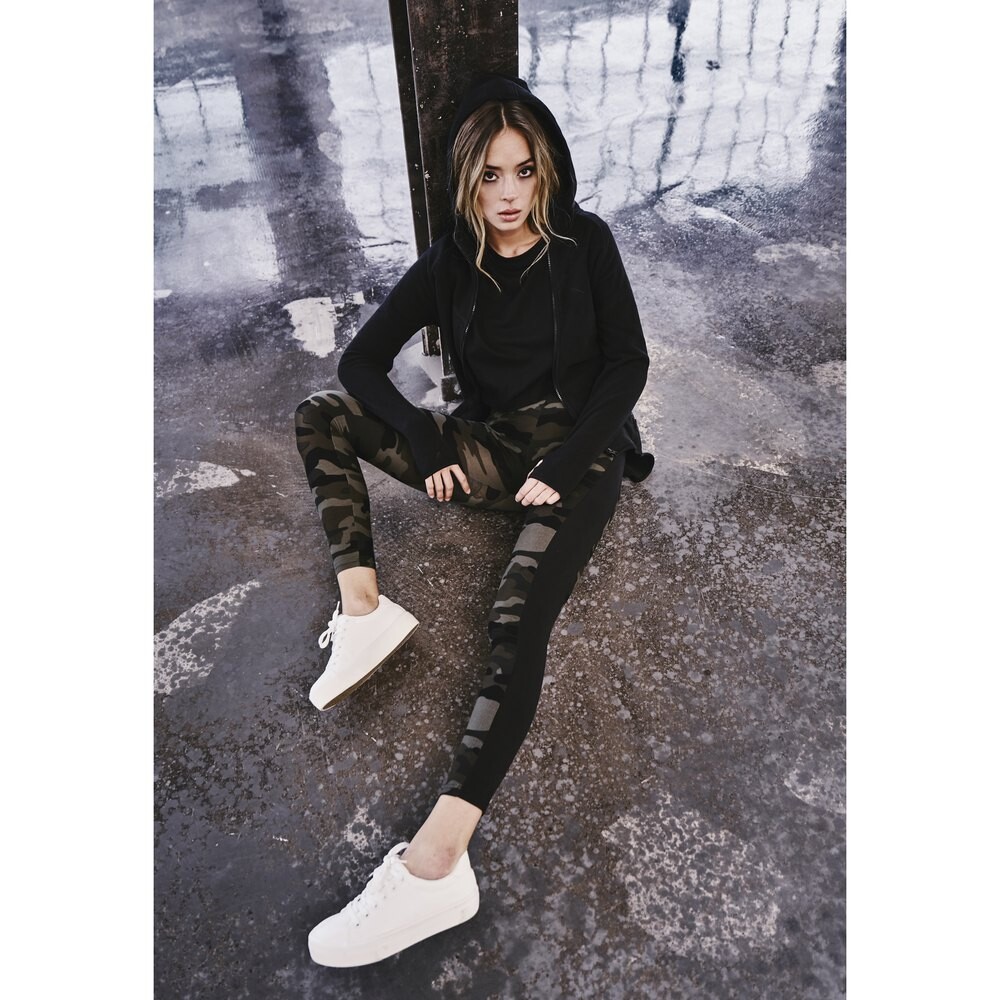

Толстовка Urban Classics Polar Fleece Zip, черный