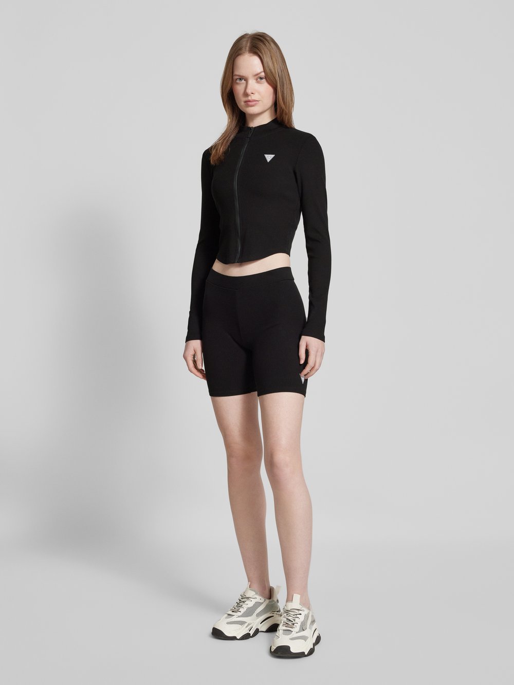 

Лонгслив с застежкой-молнией, модель «CROCUS» Guess Activewear, черный