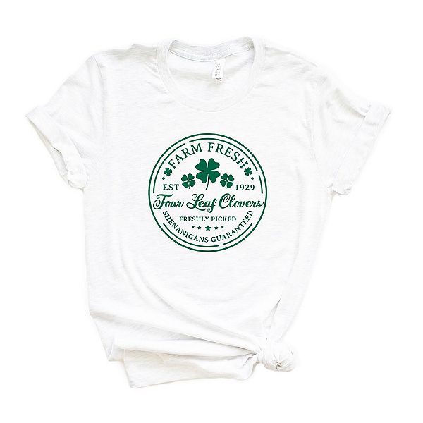 

Футболка с принтом Farm fresh four leaf clovers Simply Sage Market, White