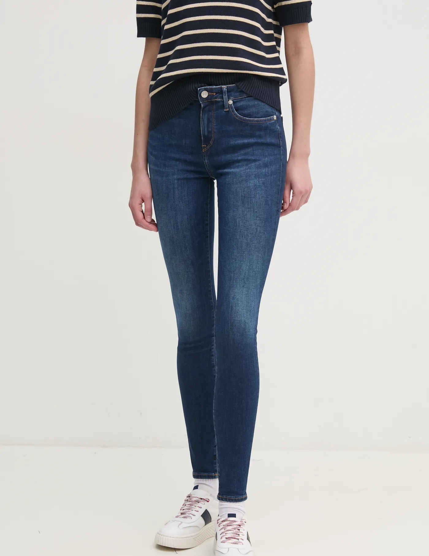 

Джинсы Tommy Hilfiger, темно-синий