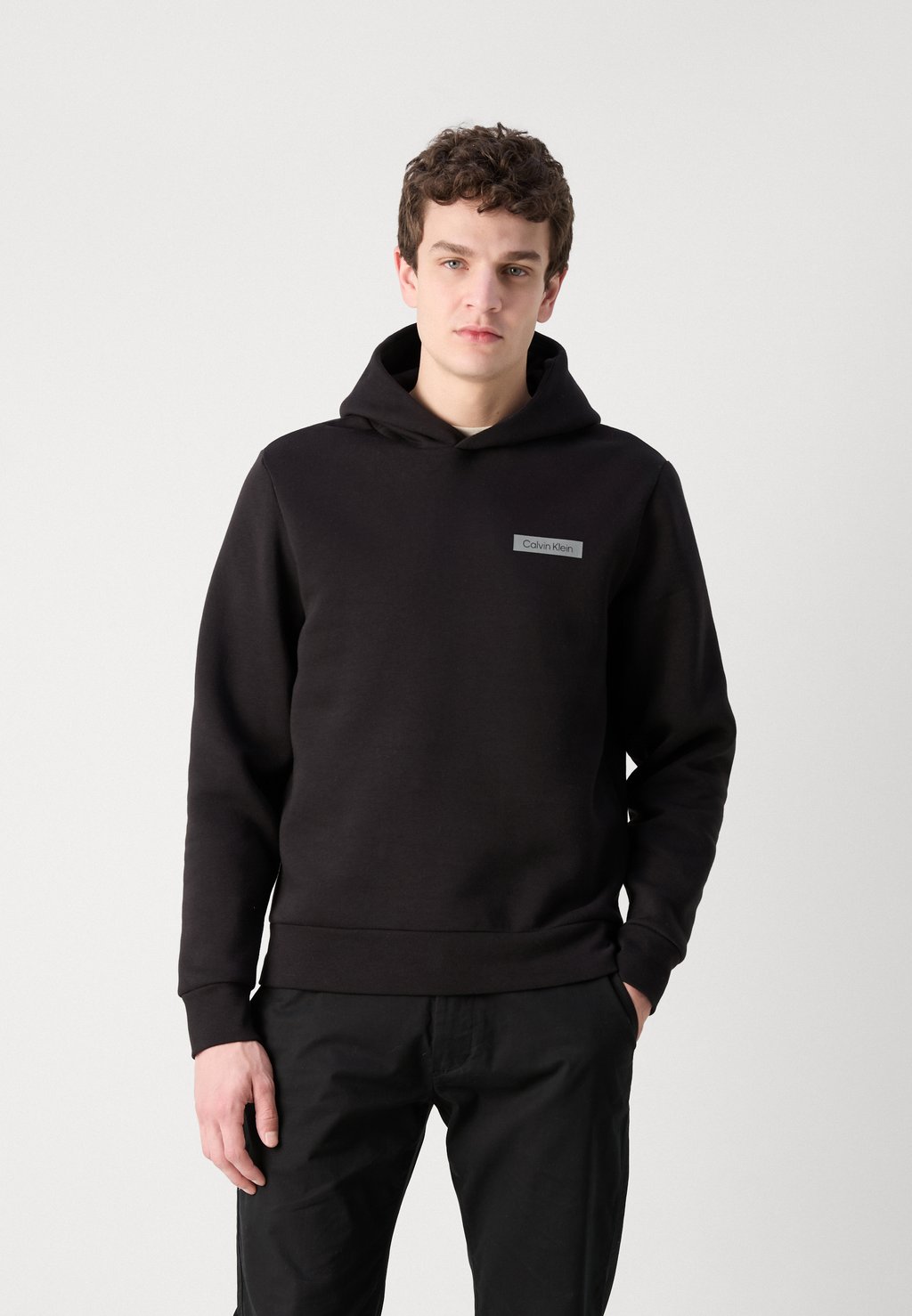 

Толстовка с капюшоном STACKED COLOR BLOCK BACK HOODIE Calvin Klein, черный