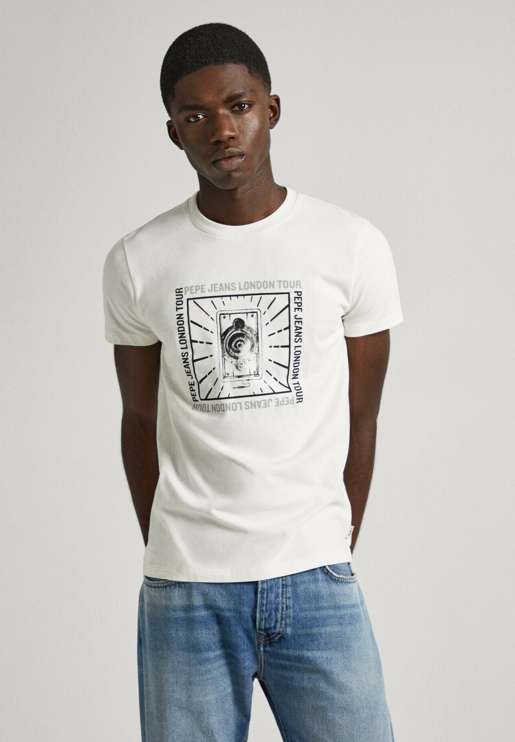 

Футболка с принтом Chuck Pepe Jeans, цвет chalk white