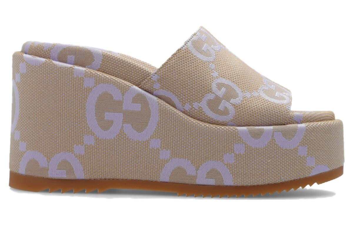 Сандалии Gucci Jumbo GG Platform Slide, бежевый / светло-голубой — фото 2