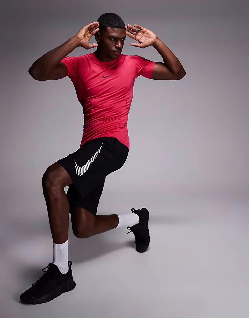 Футболка Nike Training Pro Dri-FIT облегающего кроя, розового цвета — фото 2