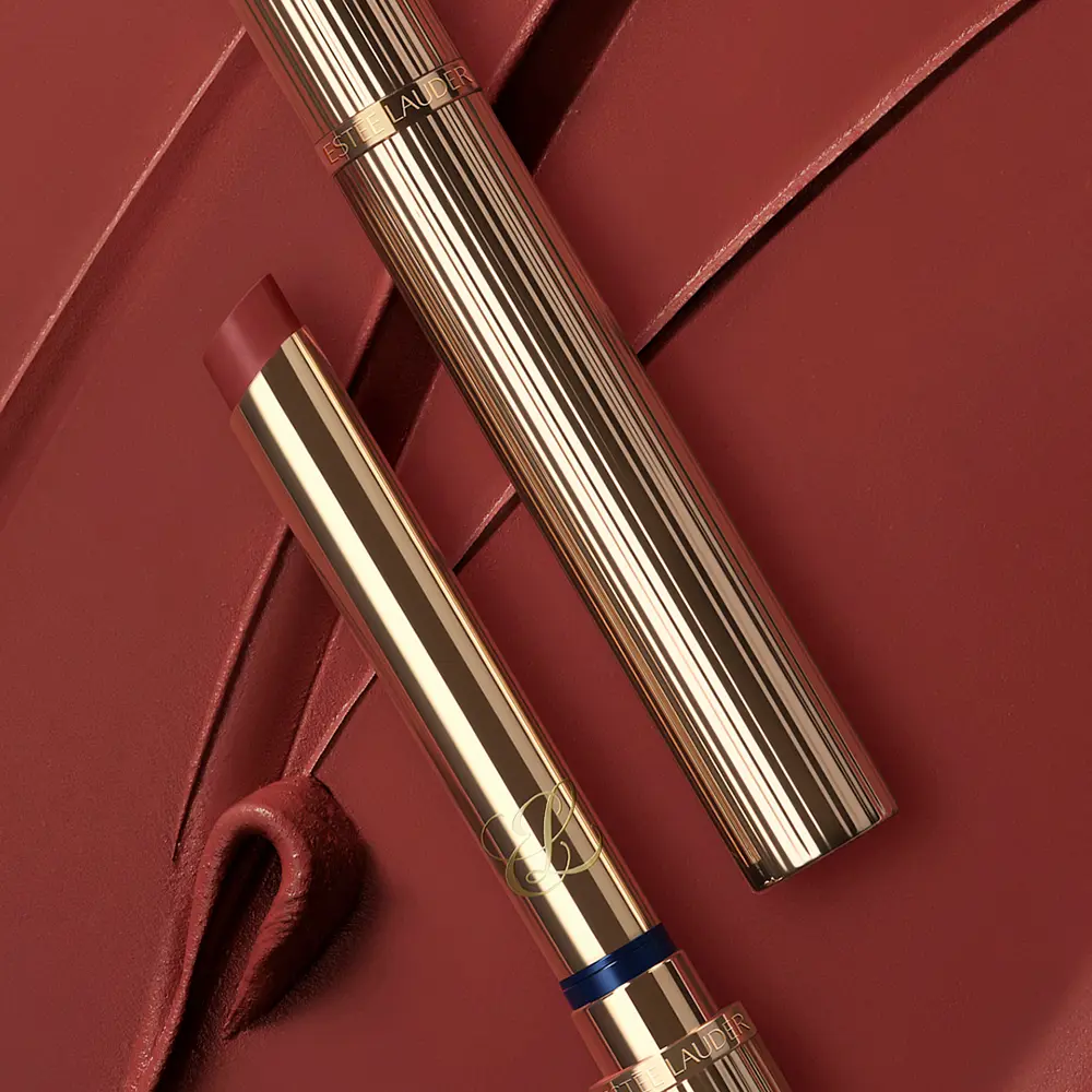 Помада для губ Pure color explicit matte barra de labios Estée Lauder, цвет 110-Wrong Place Right Time, 7 гр. — фото 4