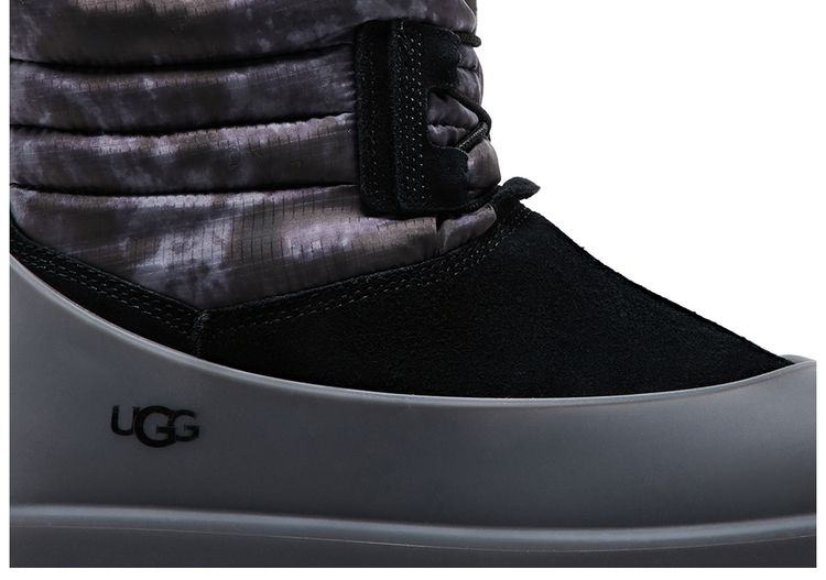 Мужские ботинки UGG Classic Mini текстильные стеганые с резиновой подошвой, черно-серый — фото 2