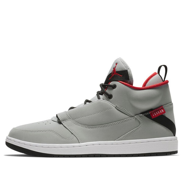 

Кроссовки постепенно исчезают Air Jordan, серый