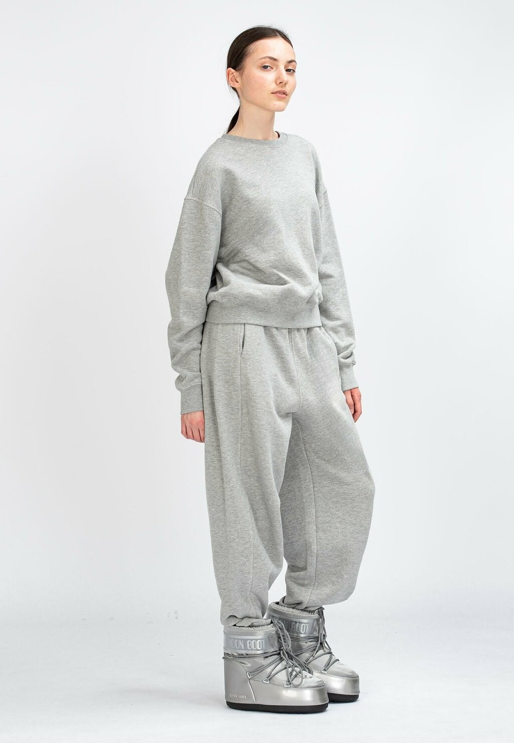 

Спортивные брюки VOLUME True Religion, серый