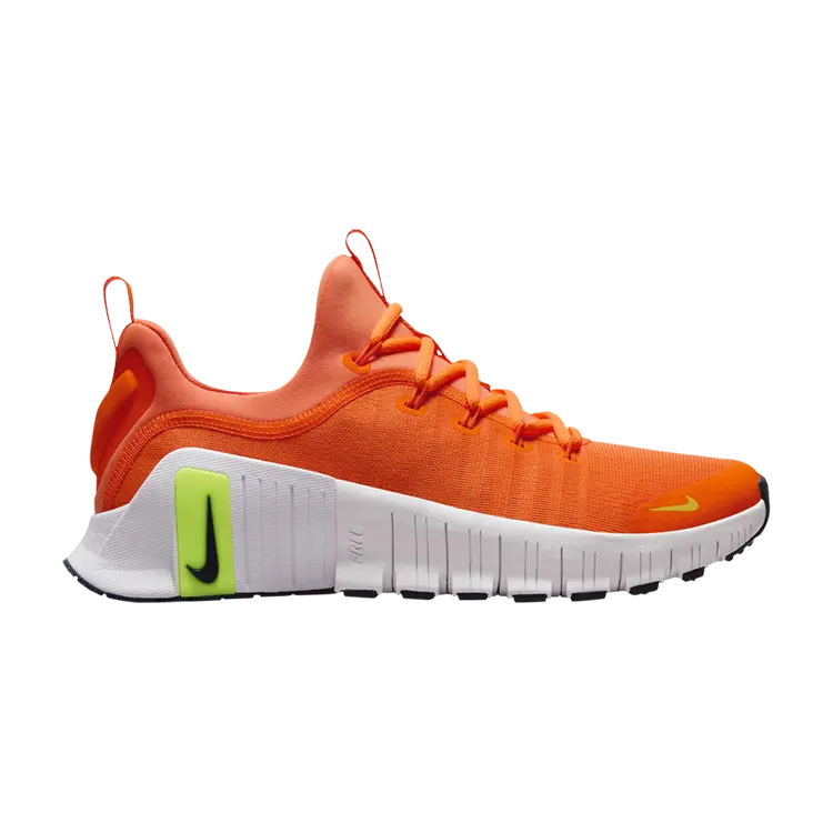 

Кроссовки Wmns Free Metcon 6, цвет Total Orange Volt