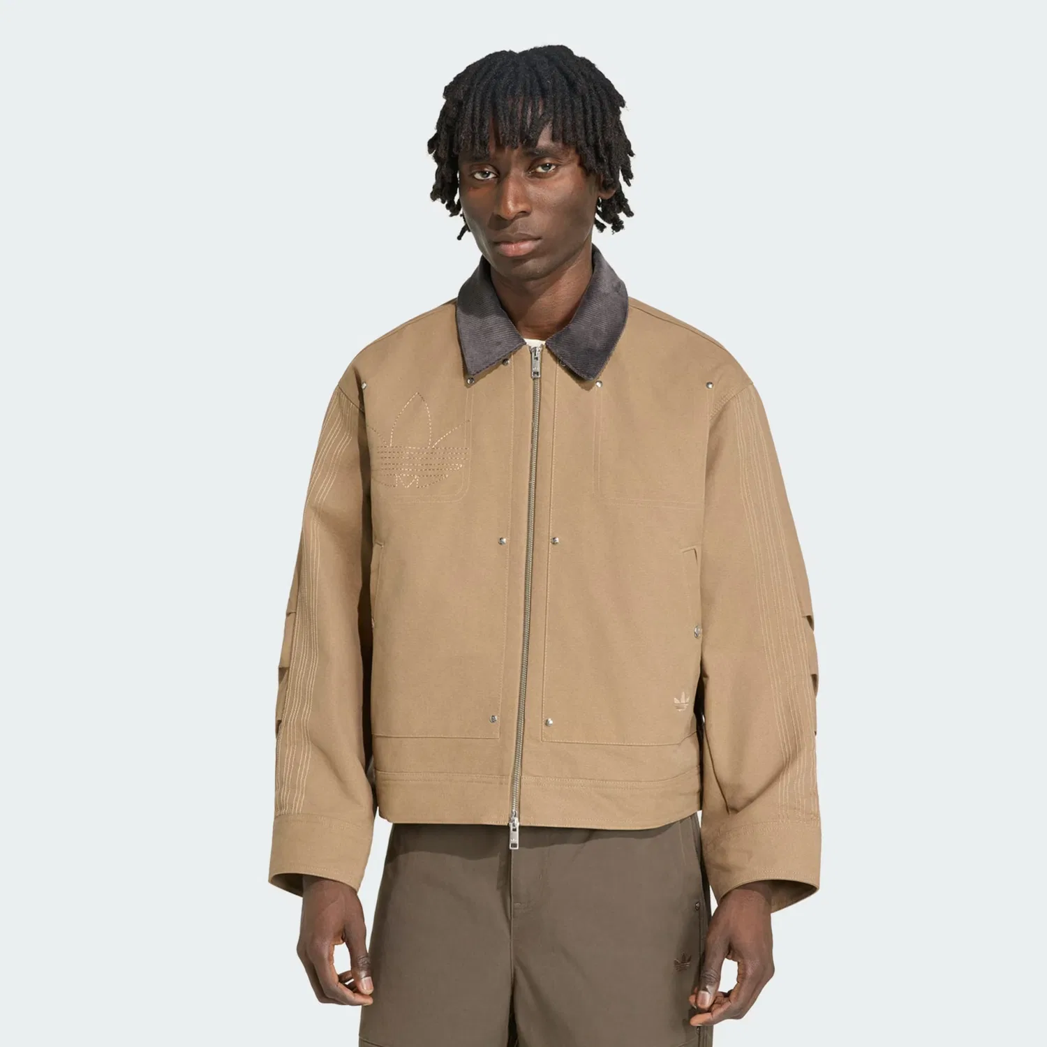 Куртка Adidas Originals Between-Season Jacket Premium Essentials цвета хаки — фото 2