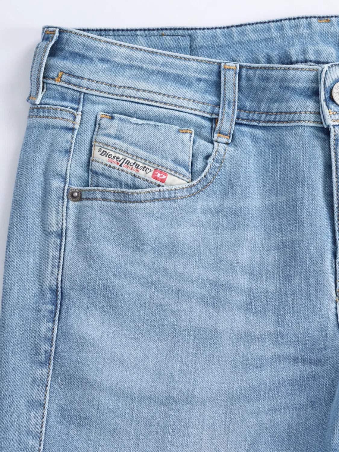Джинсы Diesel Boot cut Jeans 1969 D-EBBEY светло-голубого цвета — фото 4