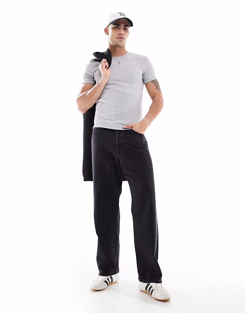 

Футболка Bershka Slim Fit в рубчик серого цвета