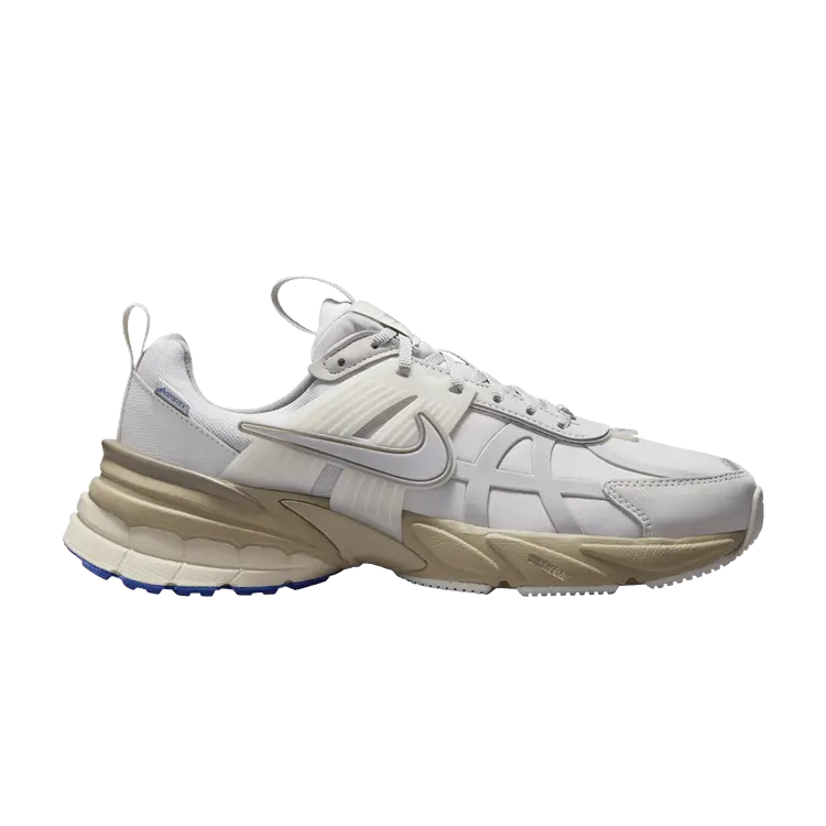 

Кроссовки Nike Wmns V2K Run GORE-TEX Light Iron Ore, серый
