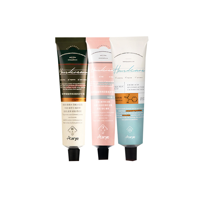 

Крем для рук с альфа-гидроксикислотами, эфирными маслами и ароматическими смесями, 75 г*3 AARYE