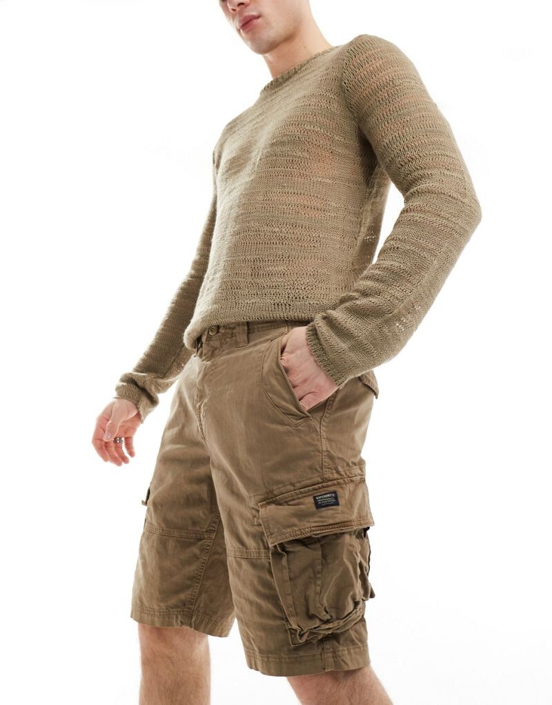 

Темно-коричневые шорты карго Superdry Core
