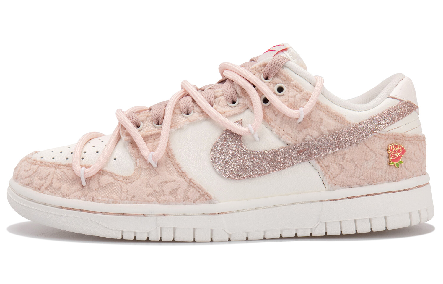 

Кроссовки Nike Dunk Skateboard Shoes Women's Low-Top White Pink, розовый
