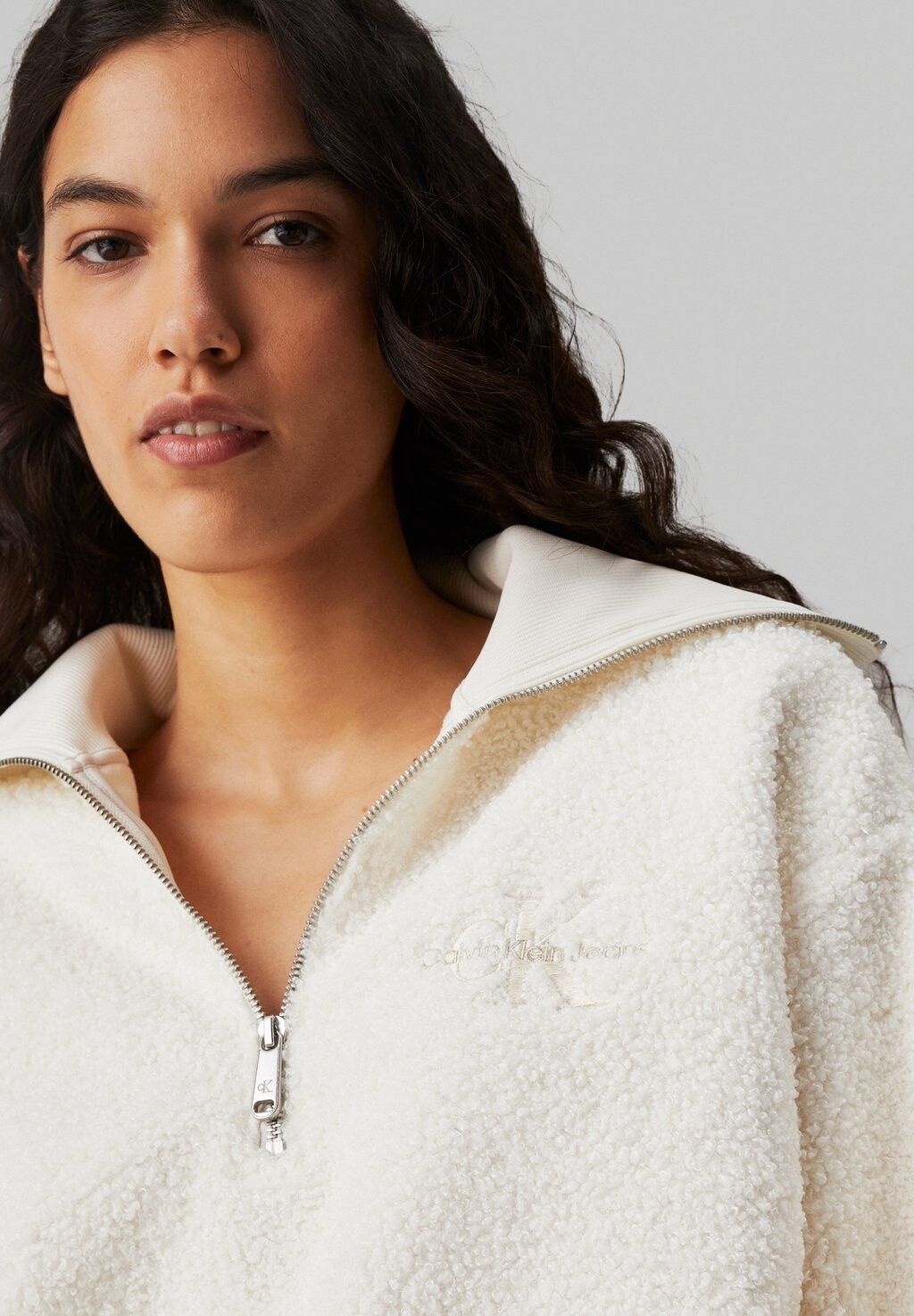 

Флисовый джемпер HALF ZIP Calvin Klein Jeans, кремовый
