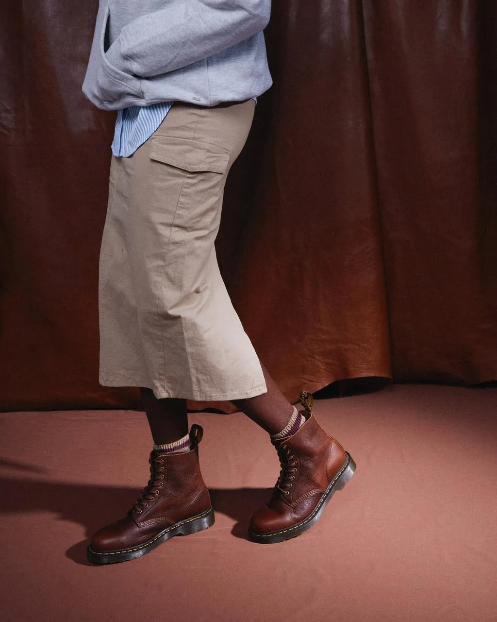 Ботинки кожаные Dr. Martens 1460 Ambassador на шнуровке, вишневый — фото 2