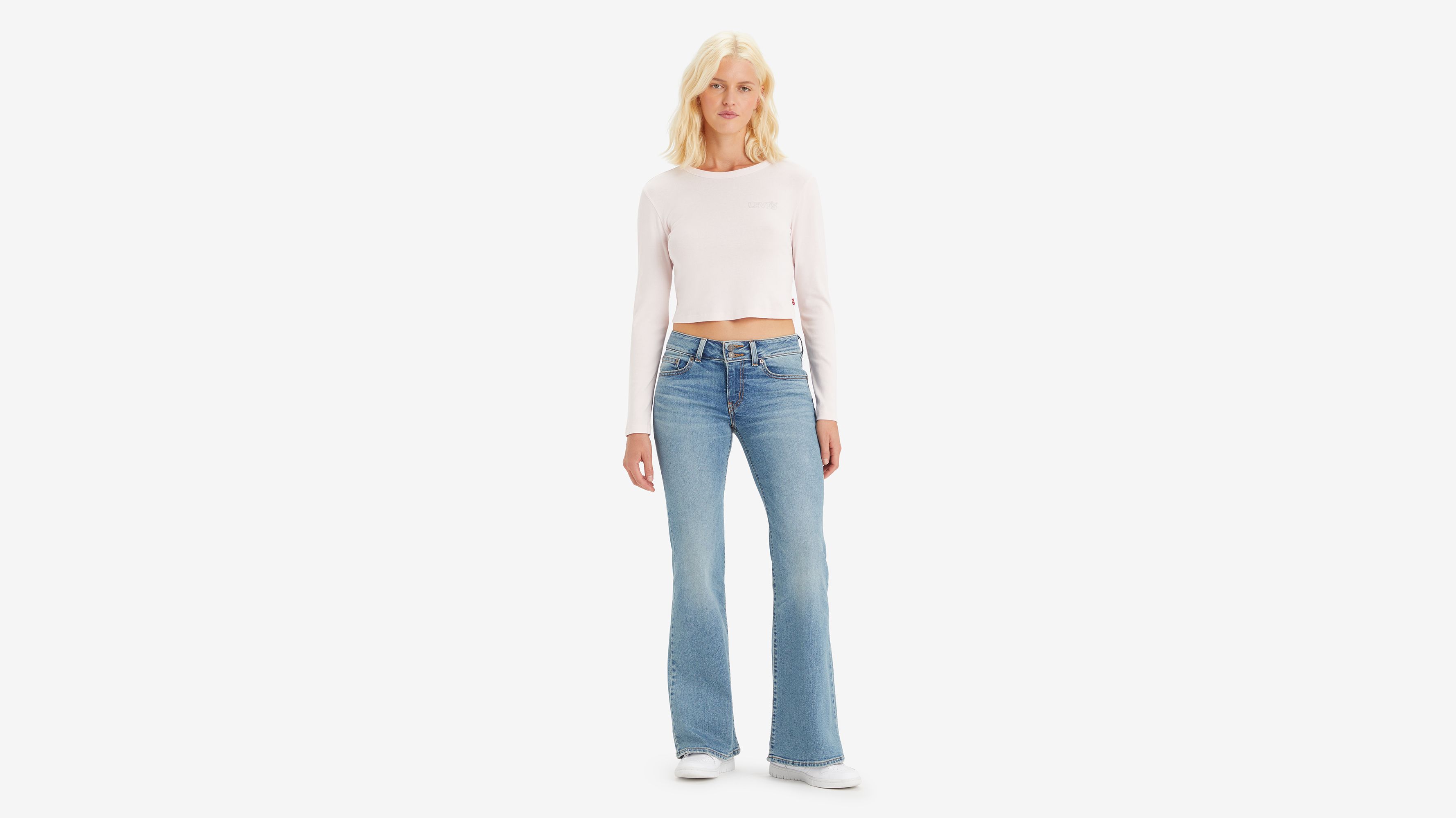 

Джинсы женские Superlow Flare Levi's, цвет The Big Idea - Medium Wash