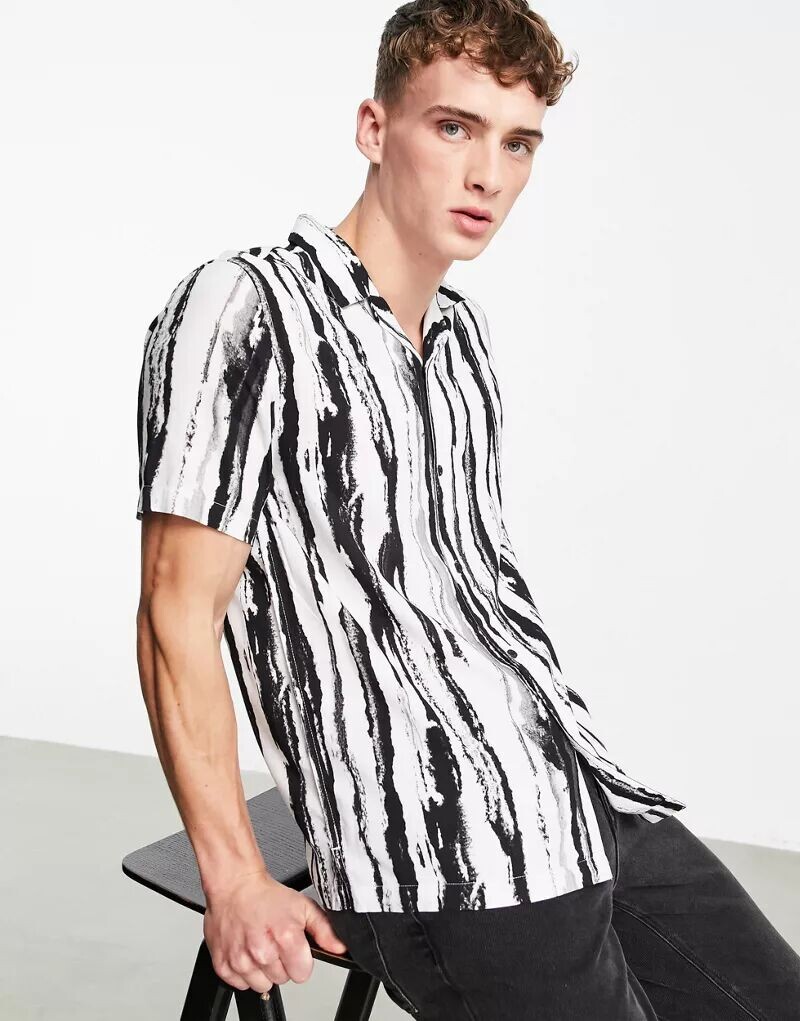 

Однотонная рубашка в полоску с росписью Topman