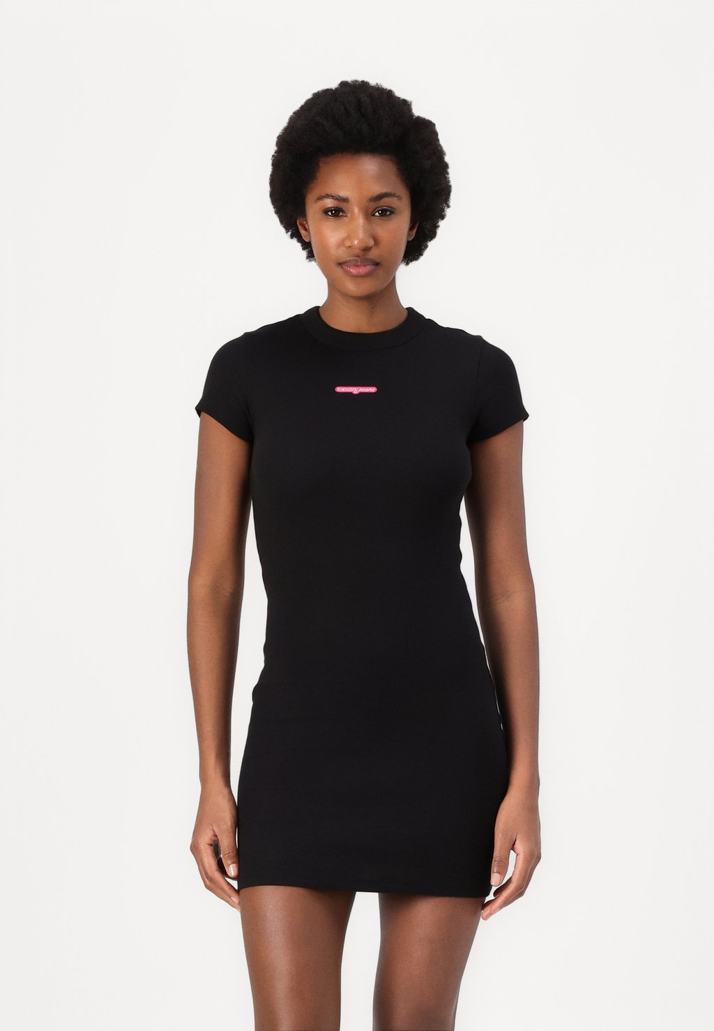 

Платье из джерси SCRIPT MINI DRESS Tommy Jeans, черный