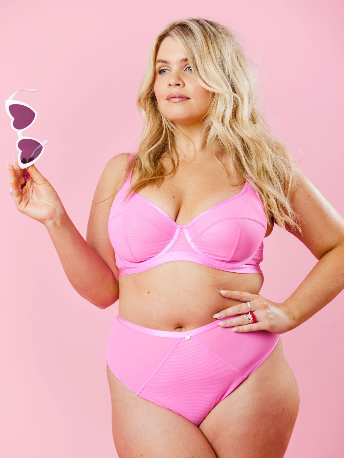 

Мягкий сетчатый бюстгальтер с высоким верхом Oola Lingerie, розовый