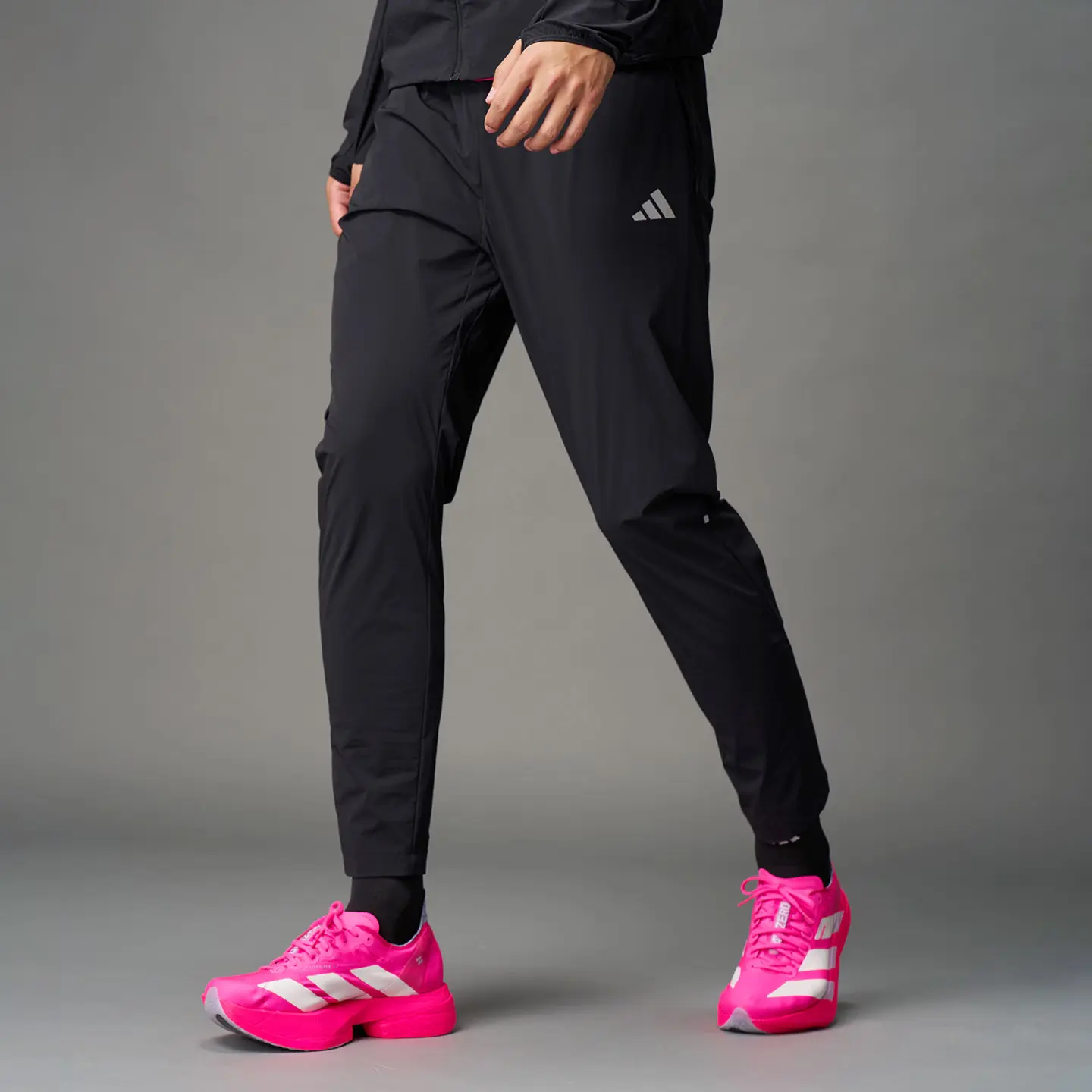 Adidas Беговые спортивные брюки RUN M WV Joggers мужские black — фото 4