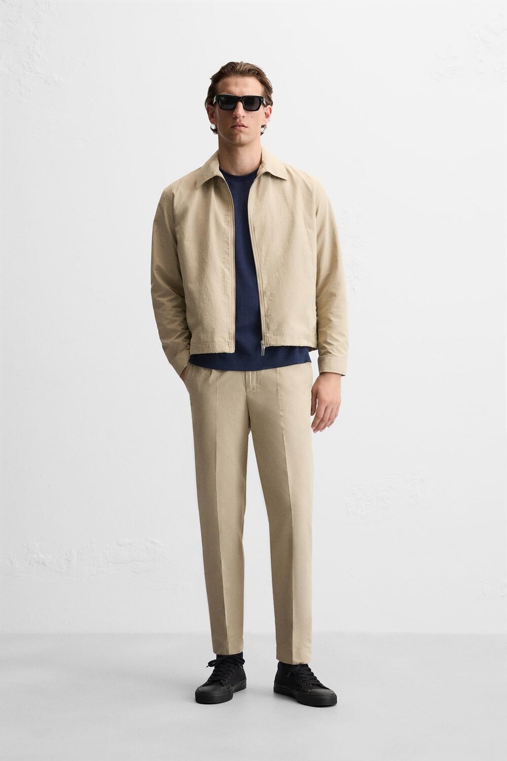 

Технические брюки чинос ZARA, песочный