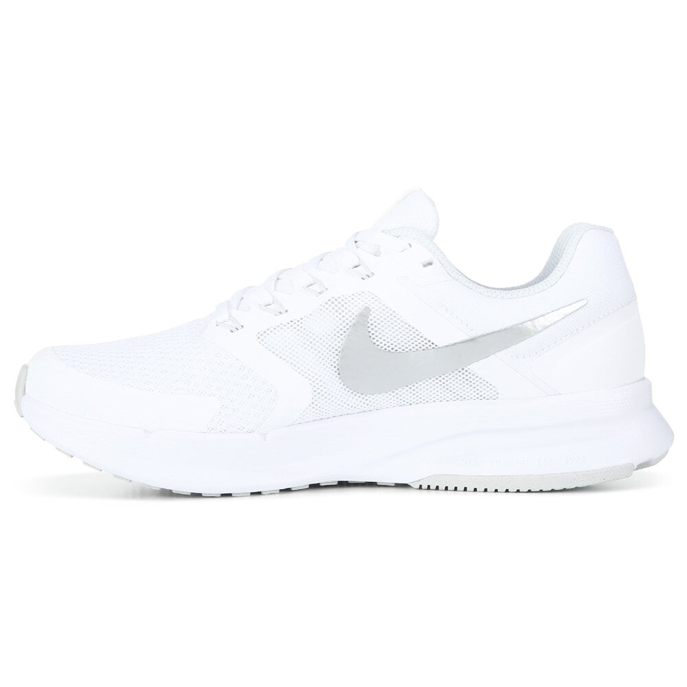 Женские беговые кроссовки Run Swift 3 среднего/широкого размера Nike, белый — фото 3