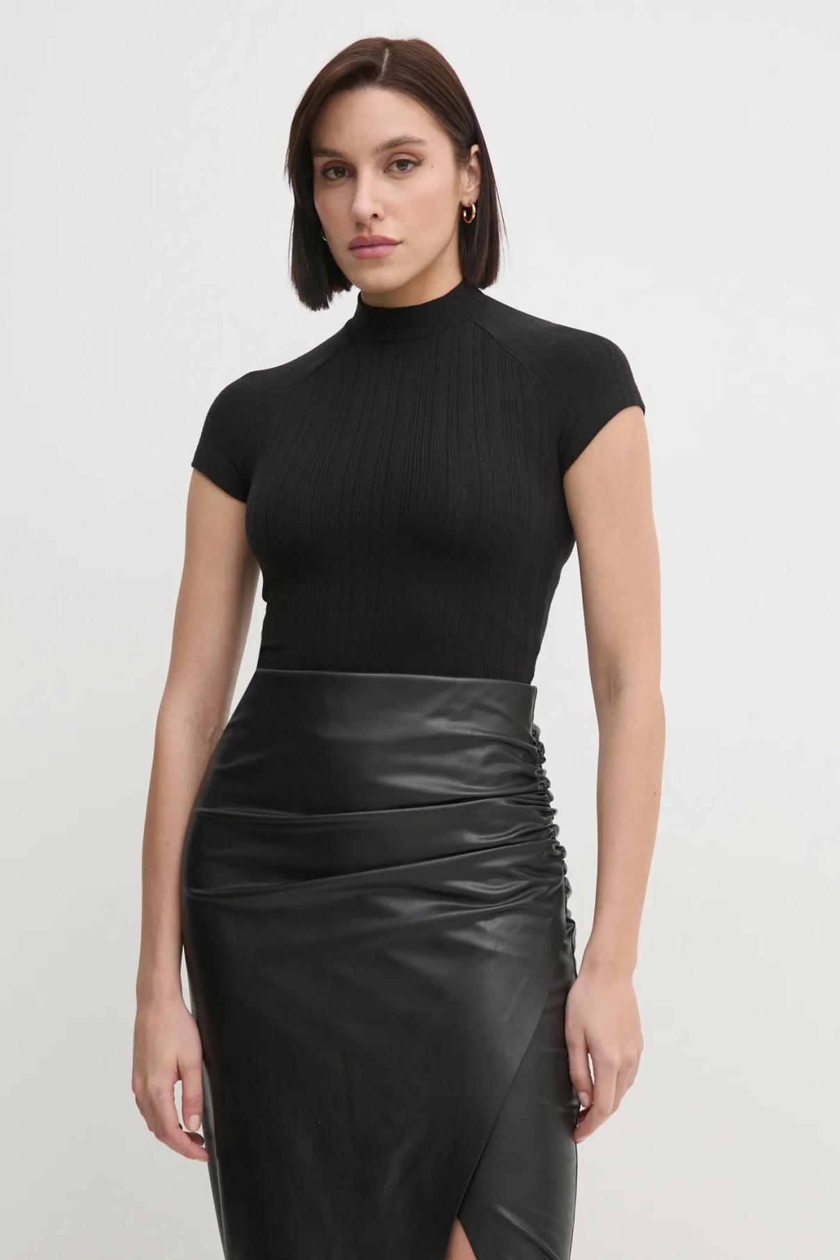 

Футболка Calvin Klein Jeans, черный