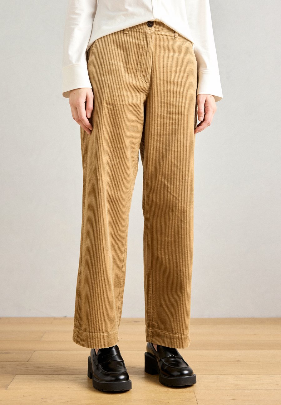 

Брюки Marc O'Polo PANTS STRAIGHT LEG CROPPED LENGTH WELT POCKET, Pure Sand/Beige