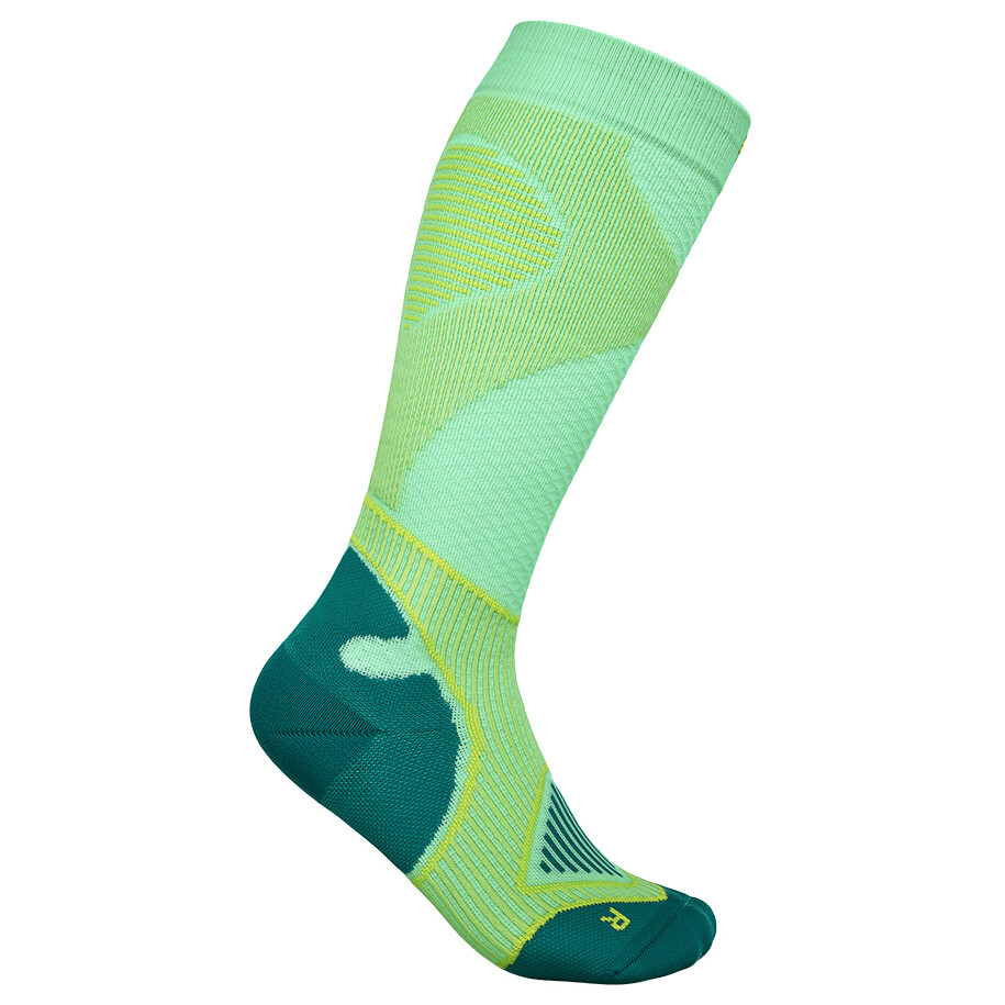 

Компрессионные носки Bauerfeind Sports Women's Outdoor Performance Compr Socks, цвет Grün
