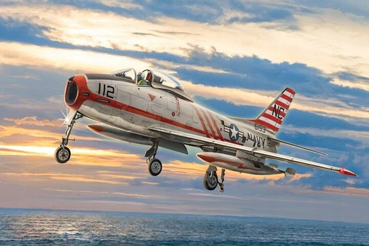 

Североамериканский FJ-2/3 Fury, Италия 2811 Italeri