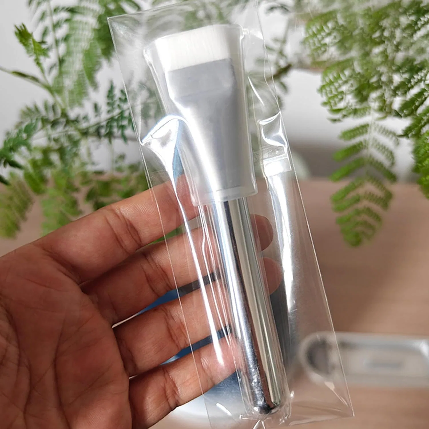 Кисть для макияжа плоская Foundation Brush, No Brand, 1 шт. — фото 3