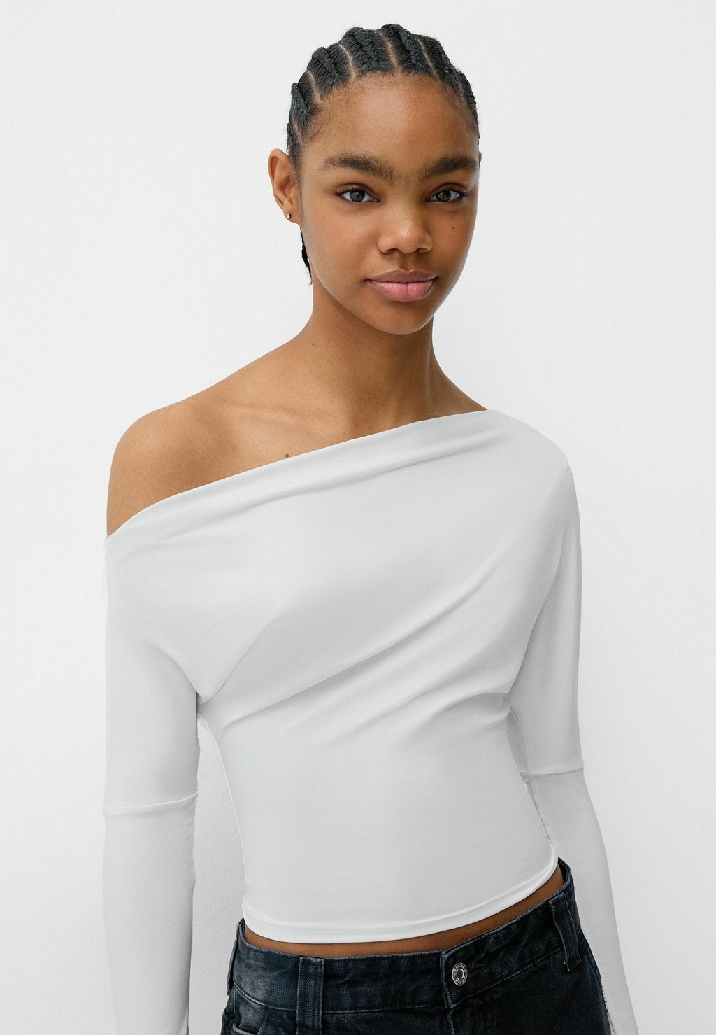

Топ с длинными рукавами ASYMMETRIC Bershka, белый