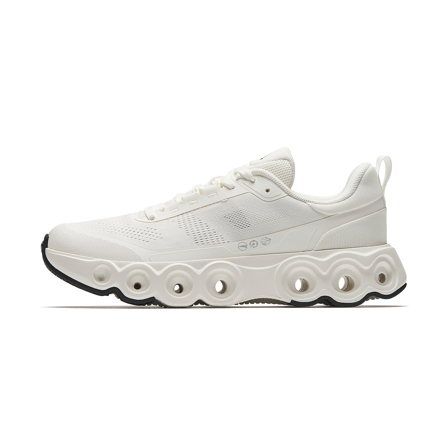 

ANTA Кроссовки Women's Ivory White